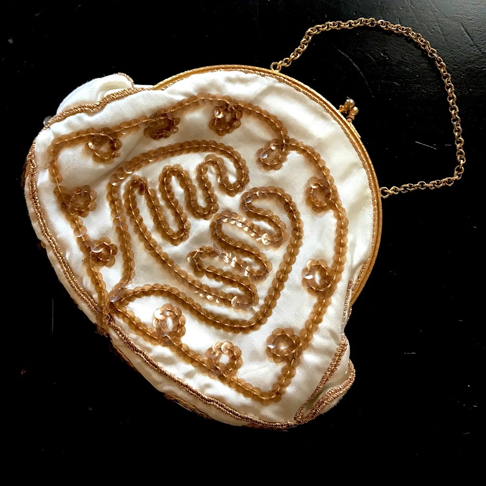 Gorgeous gold sequin and brocade vintage purse